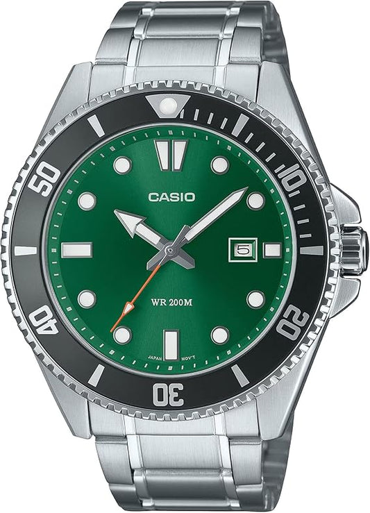 Casio MDV-107D-3A2VDF watch for man with a black dial and stainless steel strap.